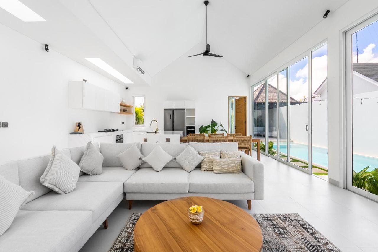Casa Blanca Villa By Betterplace Uluwatu Esterno foto