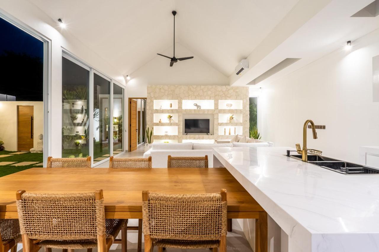 Casa Blanca Villa By Betterplace Uluwatu Esterno foto
