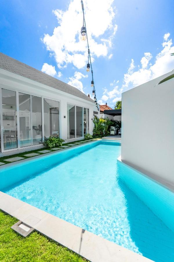 Casa Blanca Villa By Betterplace Uluwatu Esterno foto